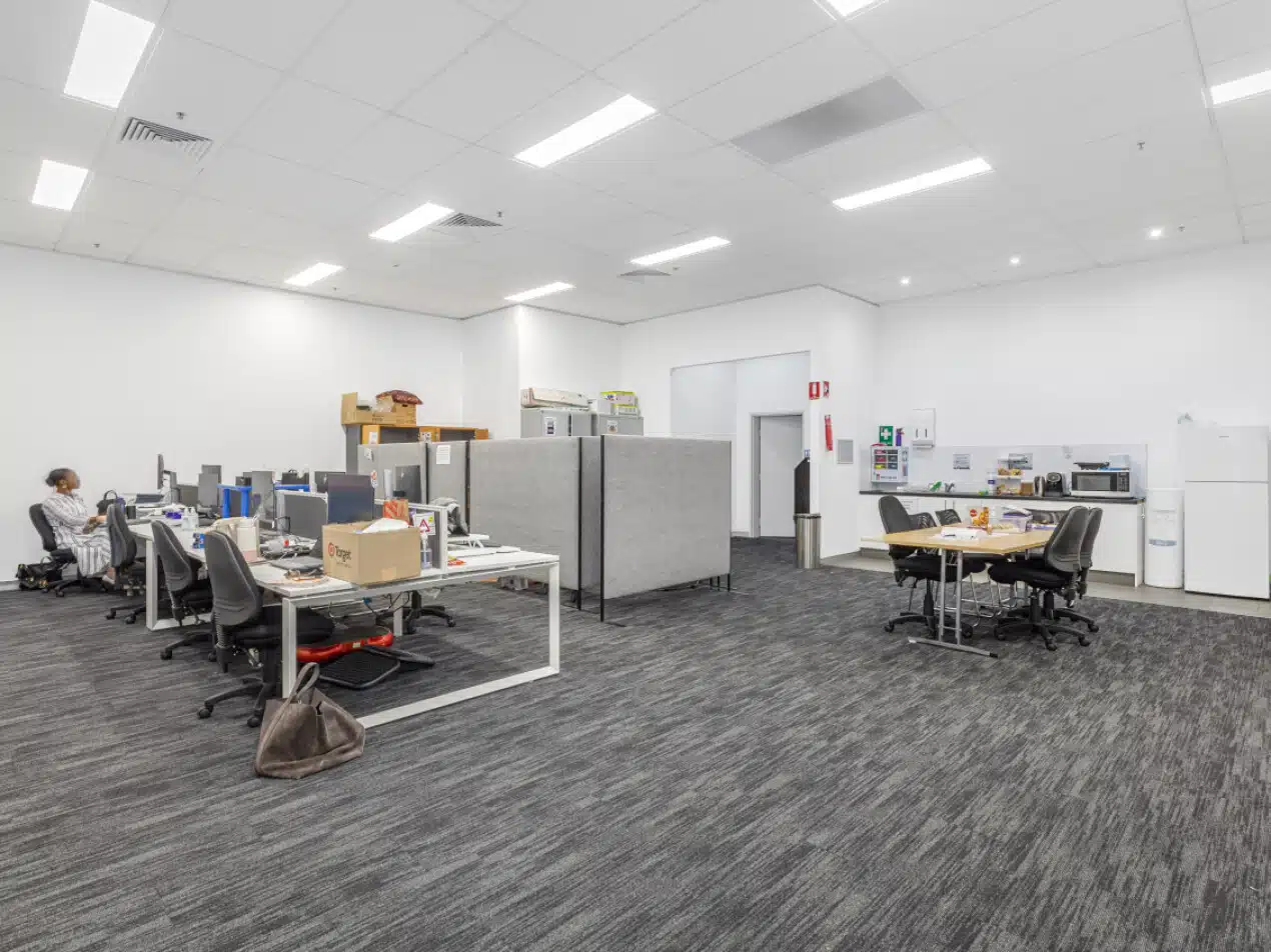 13.197 prosepct hwy owner4